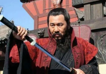 双方最开始实力相当，刘备是如何在后期取得汉中之战胜利的？